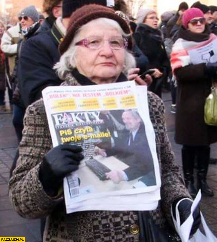 Babcia z gazetą: PiS czyta Twoje e-maile