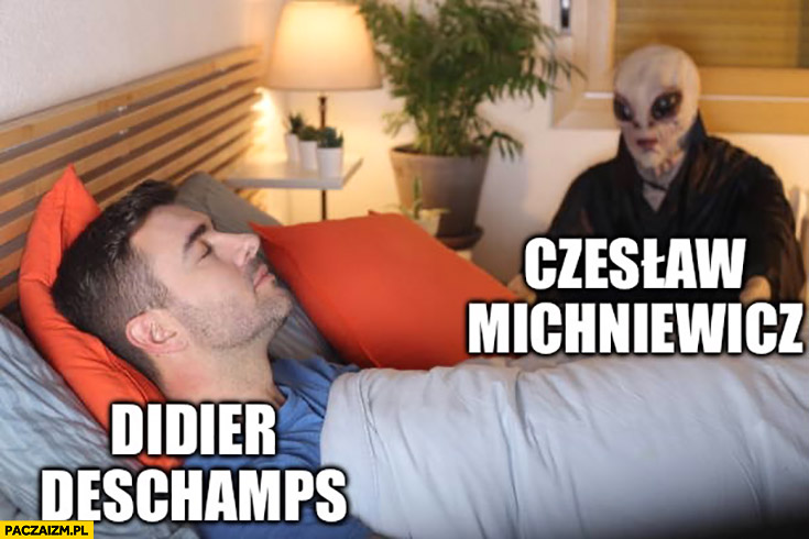 Didier Deschamps śpi Czesław Michniewicz siedzi obok