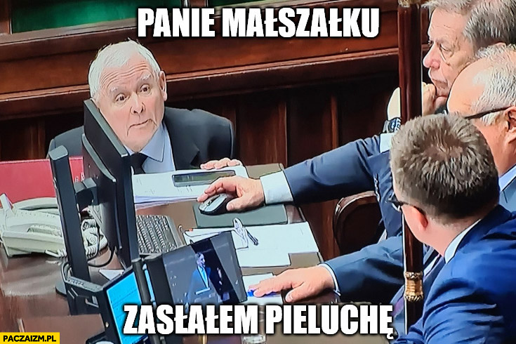 Kaczyński do Hołowni panie małszałku zasłałem pieluchę