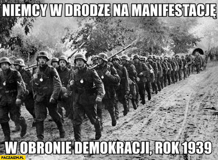 Niemcy w drodze na manifestację w obronie demokracji rok 1939